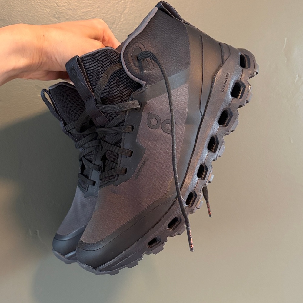 On Running Womens Cloudroam Mid Waterproof Shoes — Dark Gray/Black